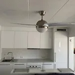 公寓 Modern In With Spacious Terrace And 250m From The *