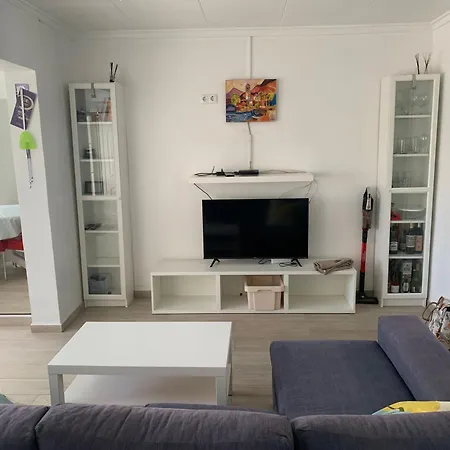 Modern In With Spacious Terrace And 250m From The 托雷维耶哈