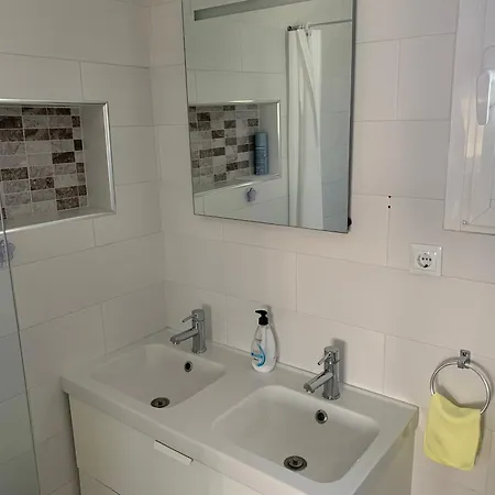 Modern In With Spacious Terrace And 250m From The Apartment *